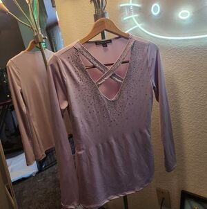 💝💝💝Boston Proper Lavender Crisscross V-Neck Long Sleeve Top💝💝💝